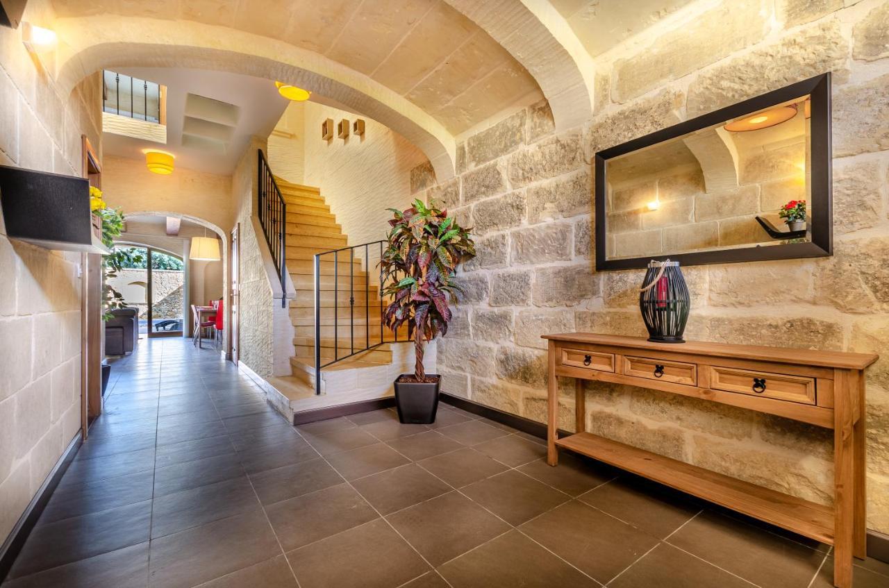A Popular Pet Friendly Villa With A Pool, Gozo Шаара Экстерьер фото