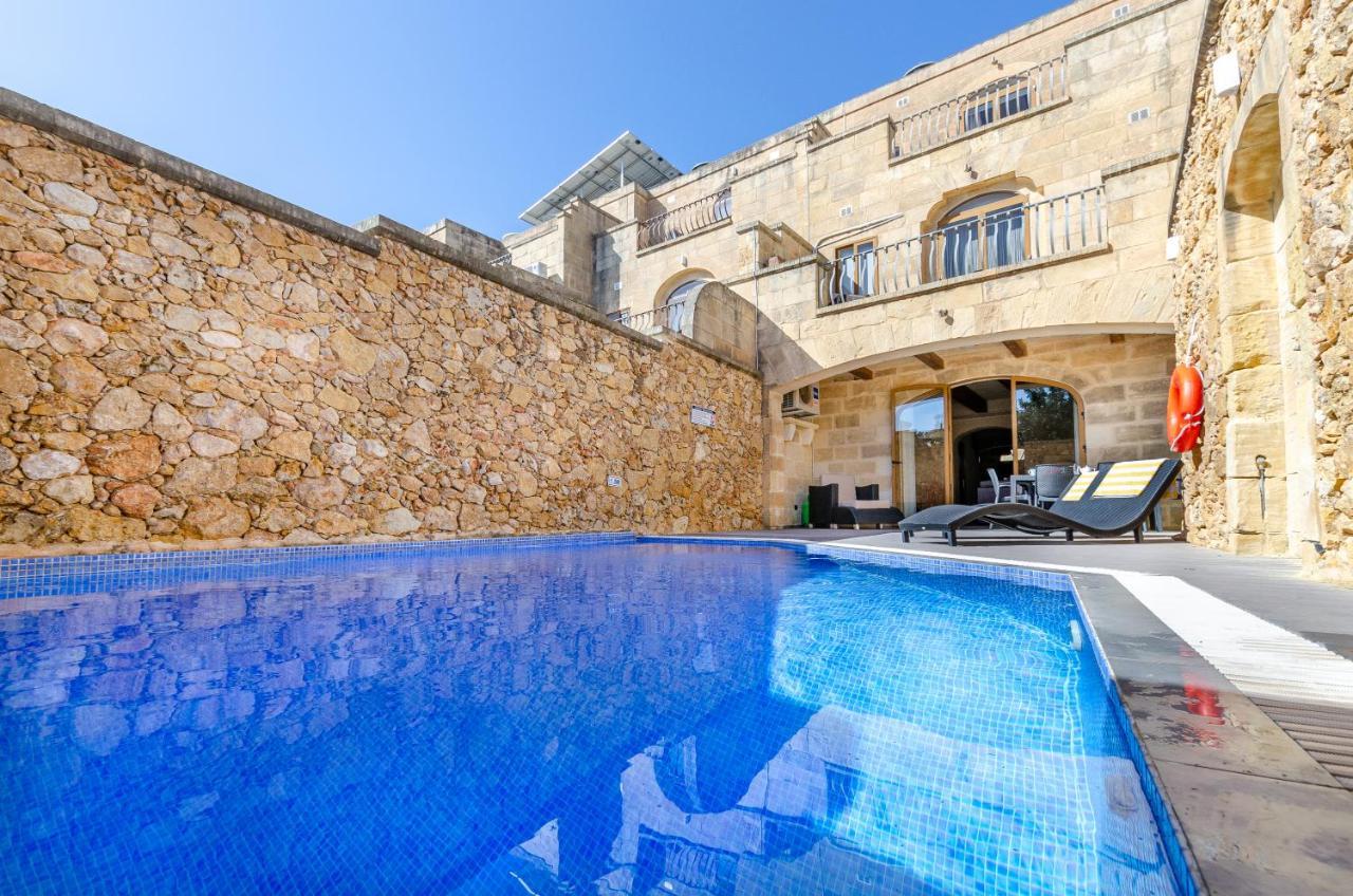 A Popular Pet Friendly Villa With A Pool, Gozo Шаара Экстерьер фото