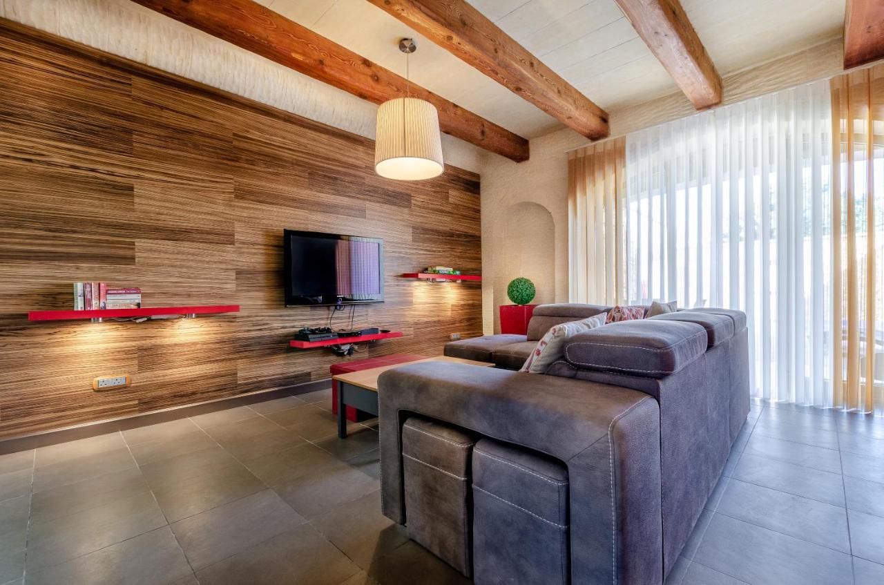 A Popular Pet Friendly Villa With A Pool, Gozo Шаара Экстерьер фото