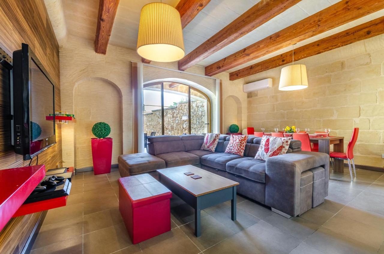 A Popular Pet Friendly Villa With A Pool, Gozo Шаара Экстерьер фото